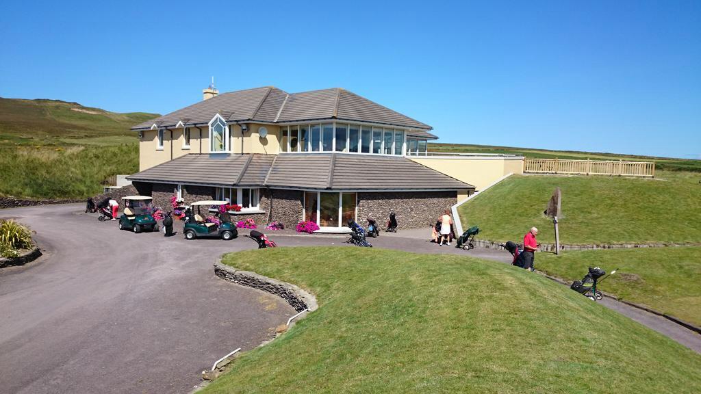 Ceann-Sibeal-Golf-Course-club-house